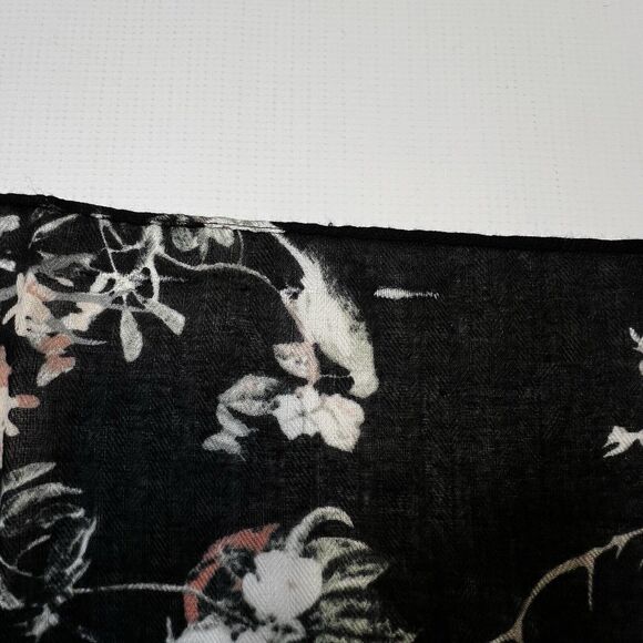 Floral Scarf JANE & BERRY 37" By 37" Black Pink Gray Polyester NEW - Picture 8 of 9